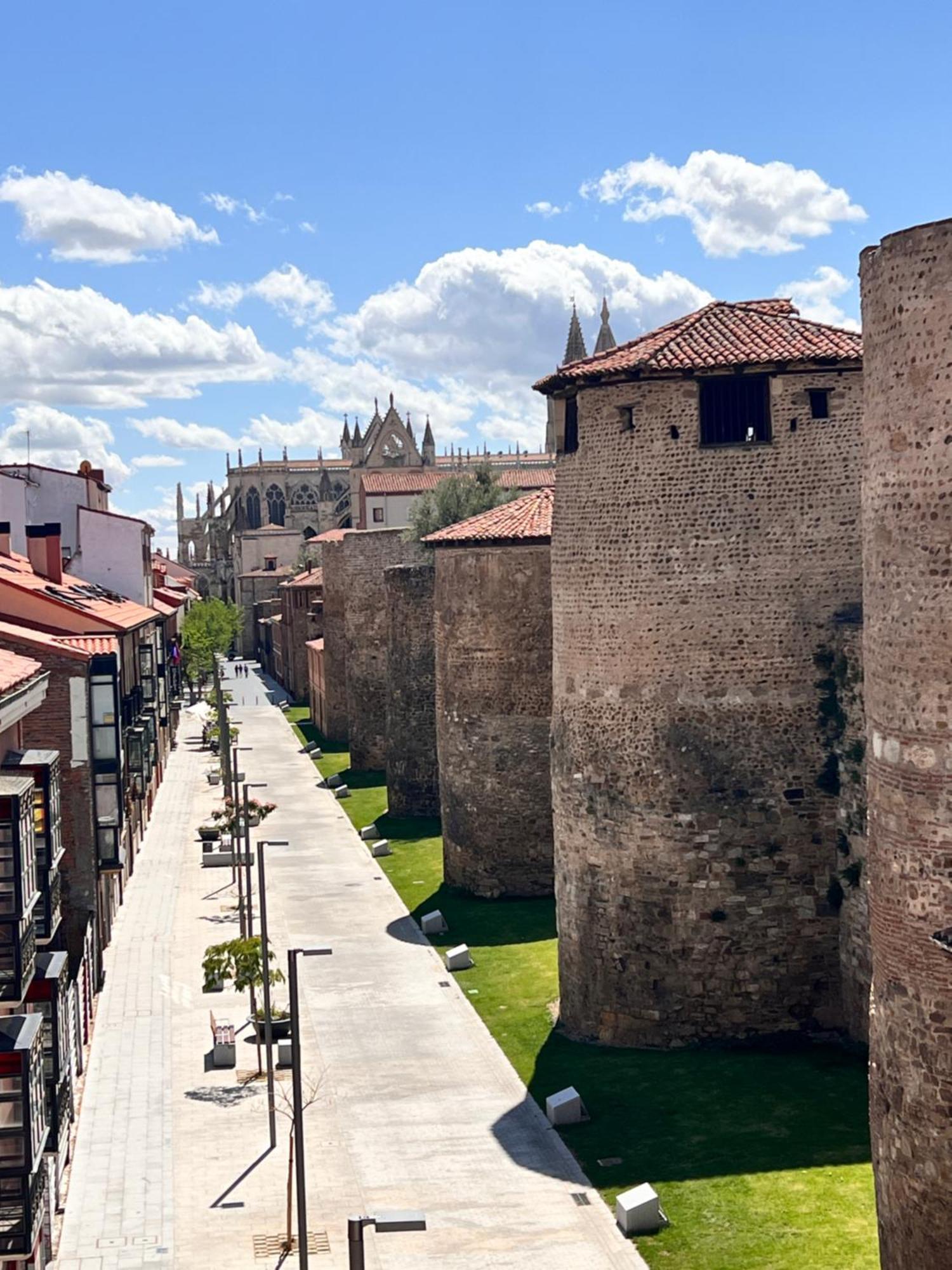 Apartamento La Muralla - Leonapartamentos Kültér fotó